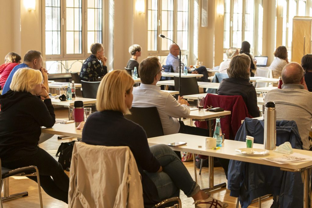 Arbeitgeberseminare 211009 7407 scaled 1